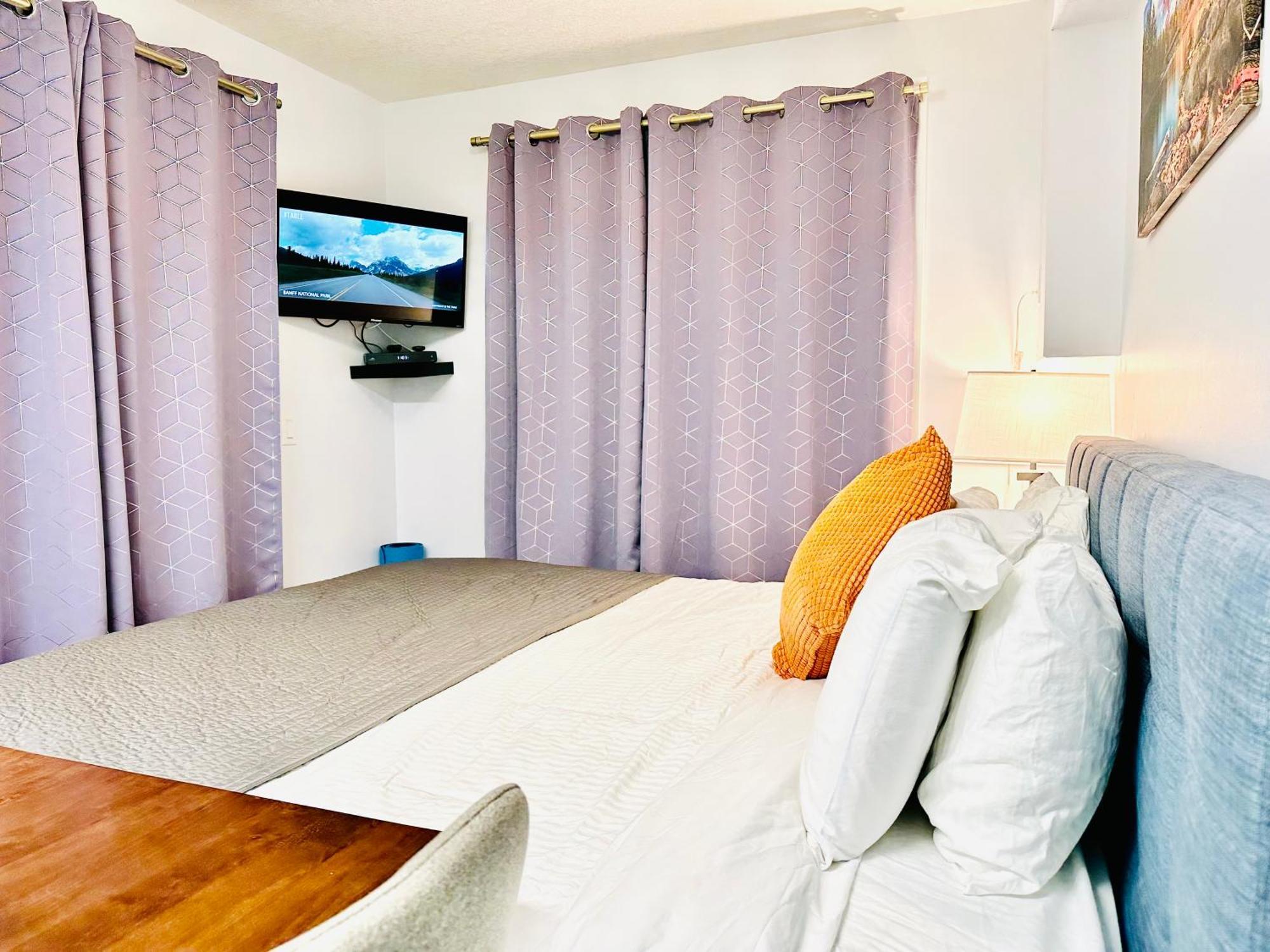 Romantic Studio With Kitchen & Ac & Bbq & A Huge Balcony 164 Canmore Exterior foto